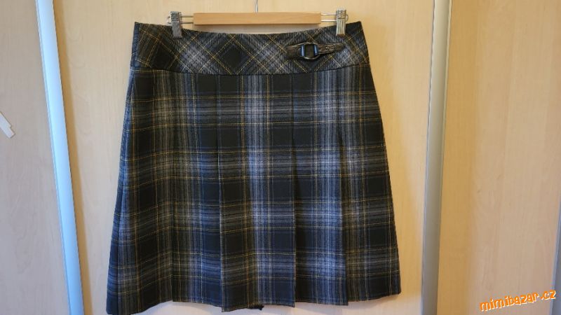 Sukně se sklady, celoroční, vel. 42