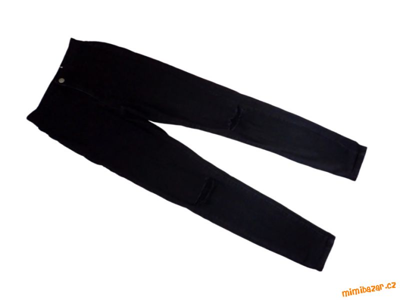 dámské džíny s průstřihy