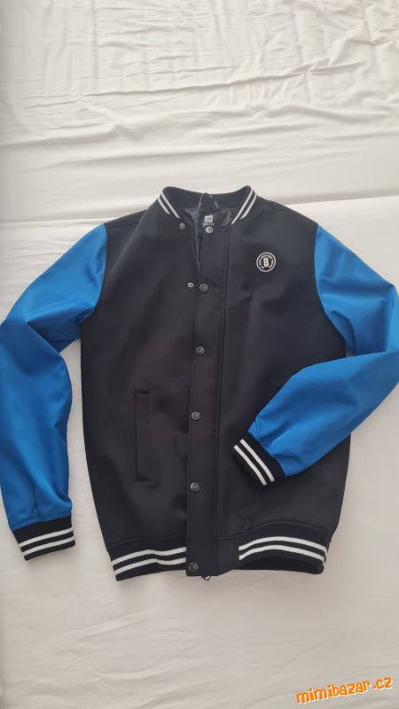 Hezká přechodná bunda Coolcat