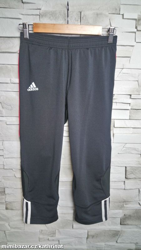 Černé 3/4 kraťasy Adidas, vel. M