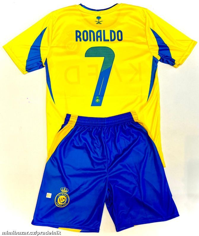 Funkčí fotbalový set Ronaldo tričko + trenky 116-164