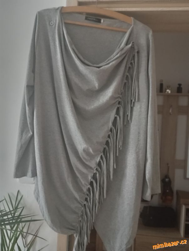 asymetrický kardigan