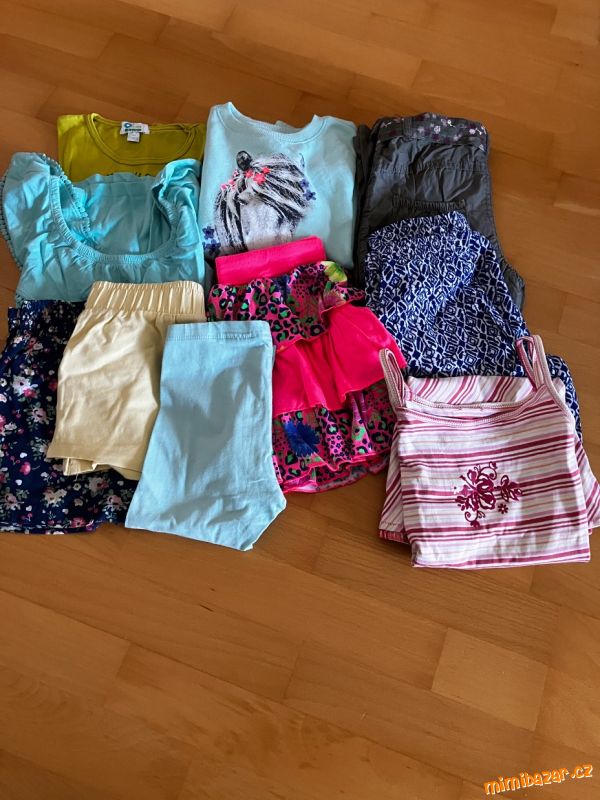 Nošené letní oblečení pro holku 128