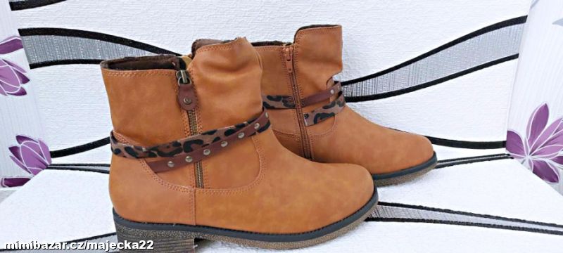 DÁMSKÉ NADKOTNÍKOVÉ KOZAČKY ~~~~~ 8866
