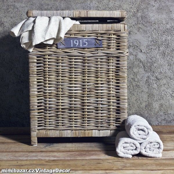 Úložný koš z ratanu...SKLADEM