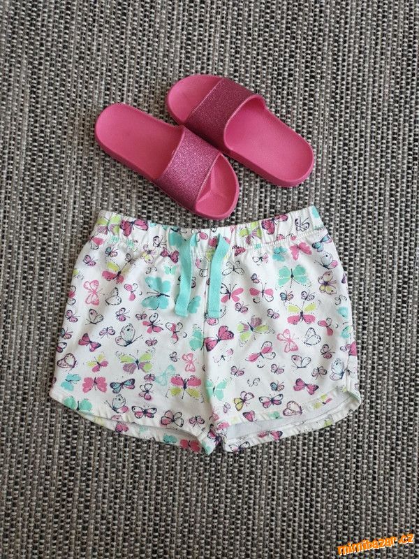 kraťasy, nazouváky