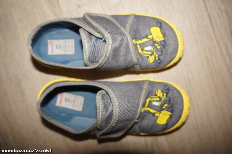 SUPERFIT bačkůrky do školky vel.28