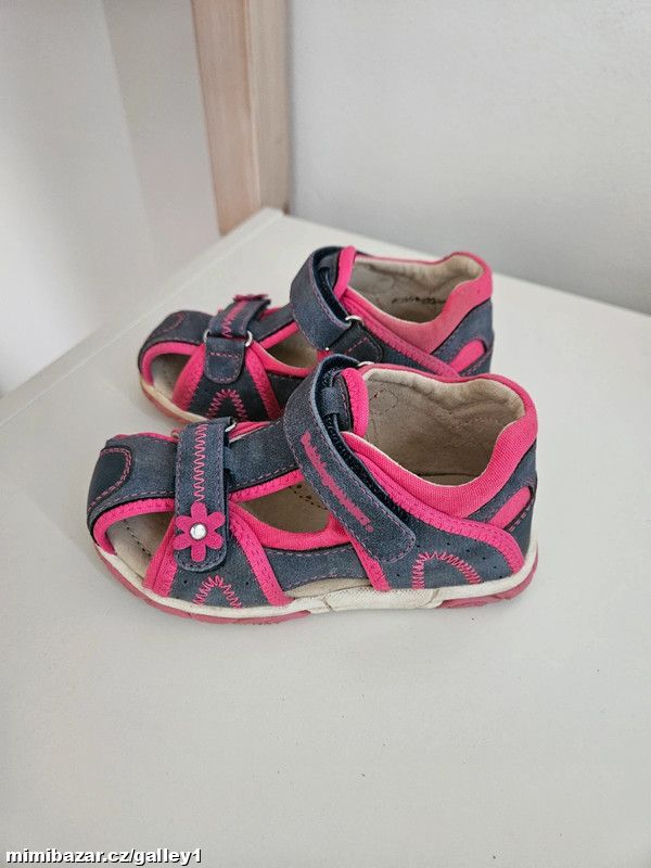Sandále Bubblegummers, vel. 25 (stélka 16 cm)