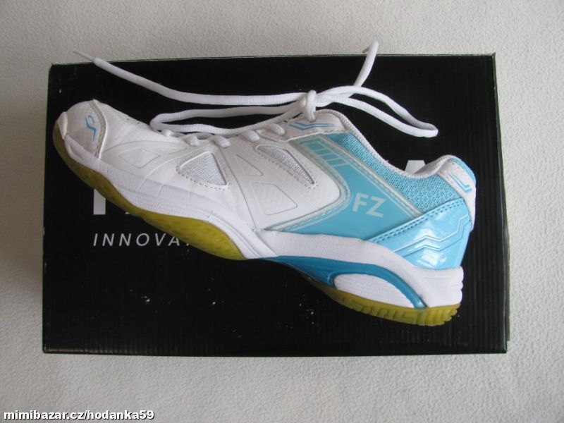 Sálová badmintonová sportovní obuv