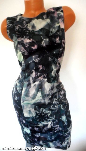 krásné pouzdrové šaty vel 38