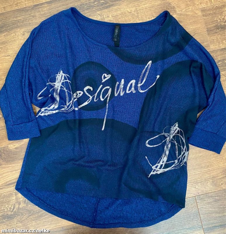 KRÁSNÝ DÁMSKÝ SVETŘÍK DESIGUAL M/L !!!