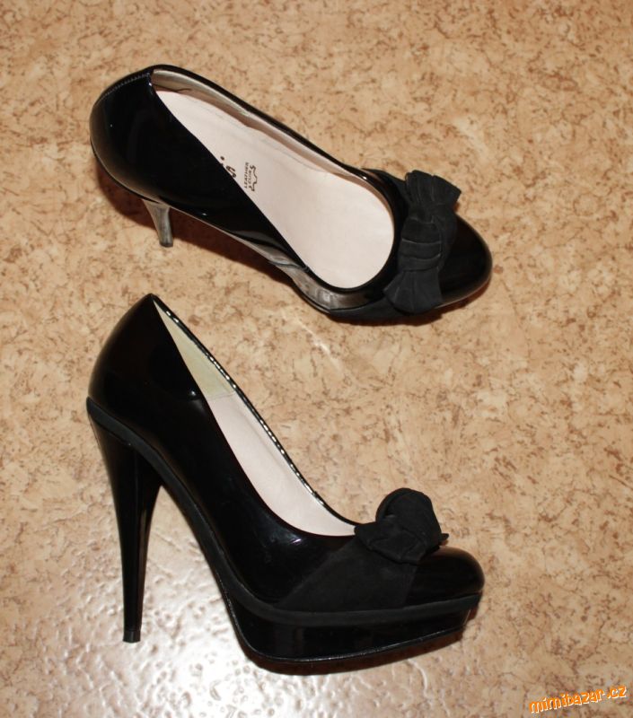 Černé kožené lodičky zn. Tamaris