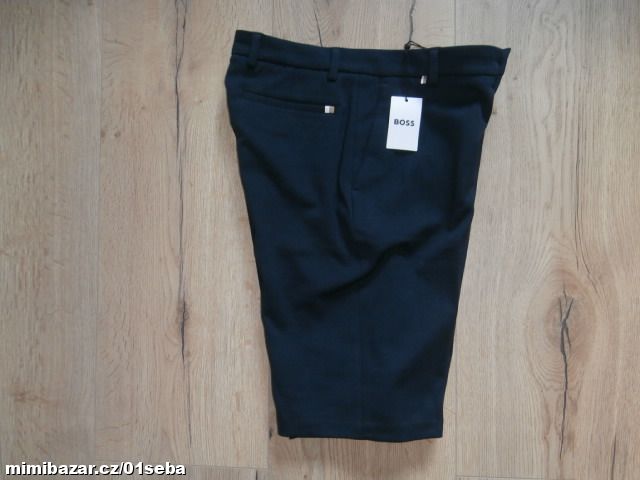 Nové kraťasy BOSS VEL.14 let, 164/176 !!!!