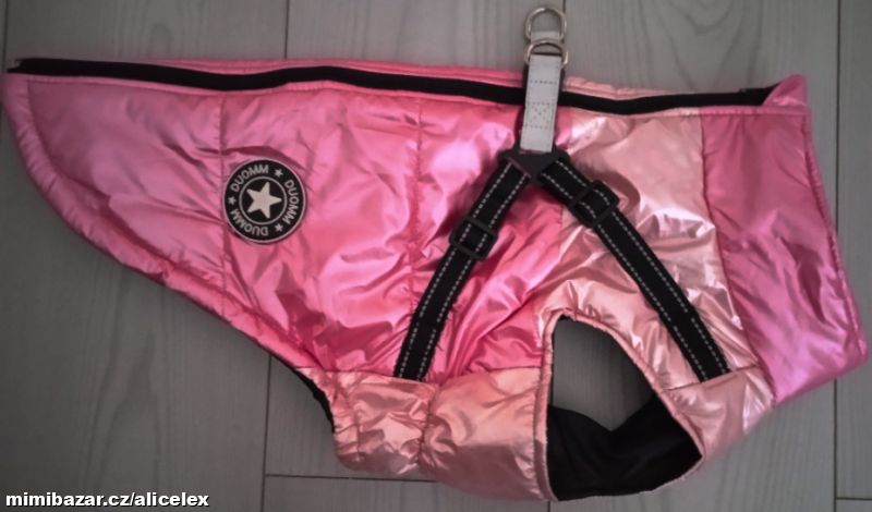 Růžová vesta pro psa