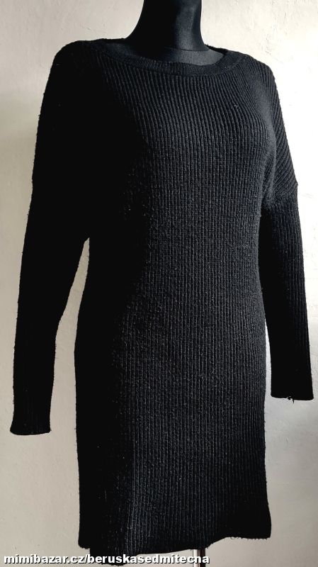 M60 ČERNÝ DLOUHÝ SVETR*vel.M