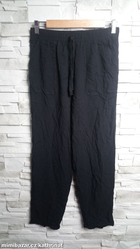 Černé lehké kalhoty Primark, vel. 38