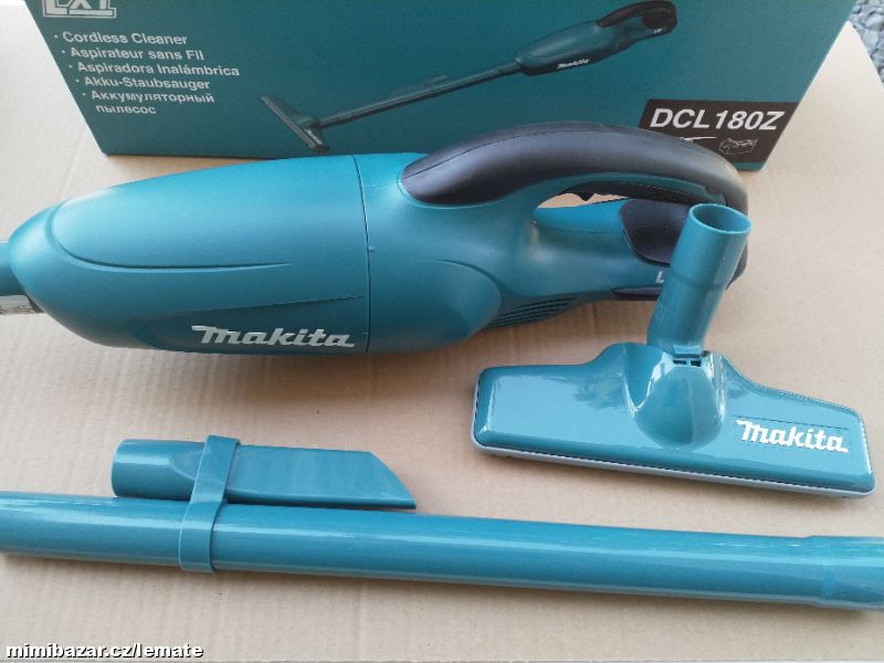 Aku vysavač Makita * zcela NOVÝ * originál balení