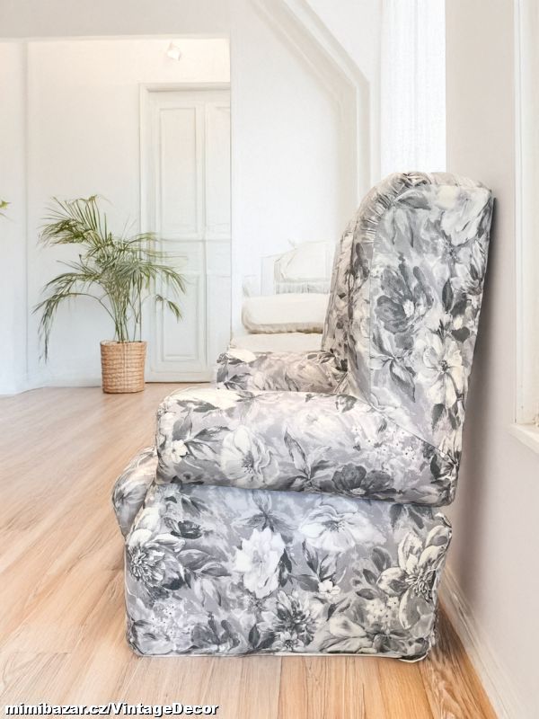 Křeslo *UŠÁK*...SKLADEM