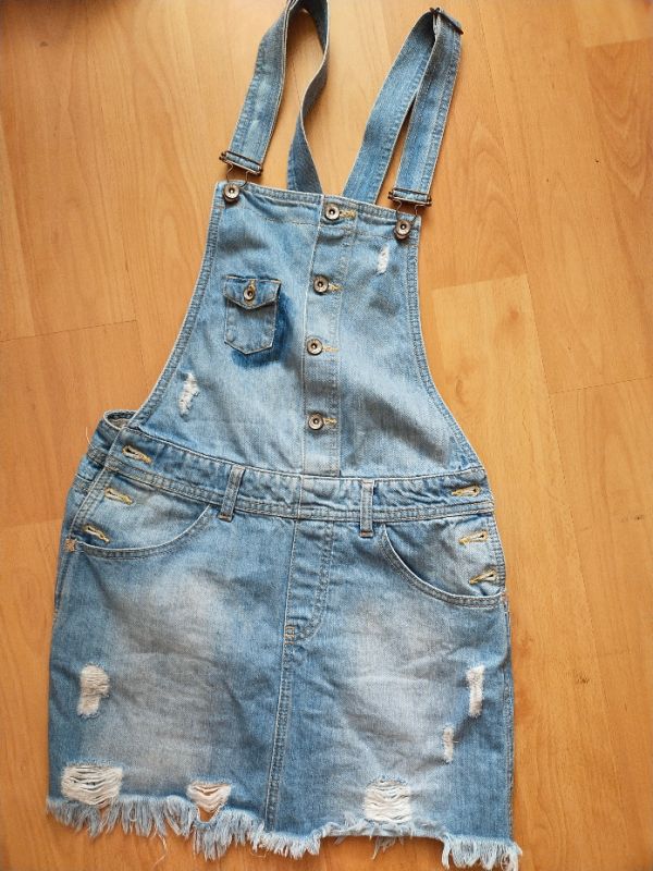 Dívčí džínová sukně s laclem - šatovka