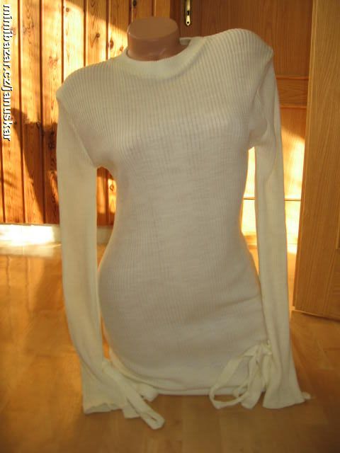 Krásné úpletové šaty BOOHOO dlouhý rukáv