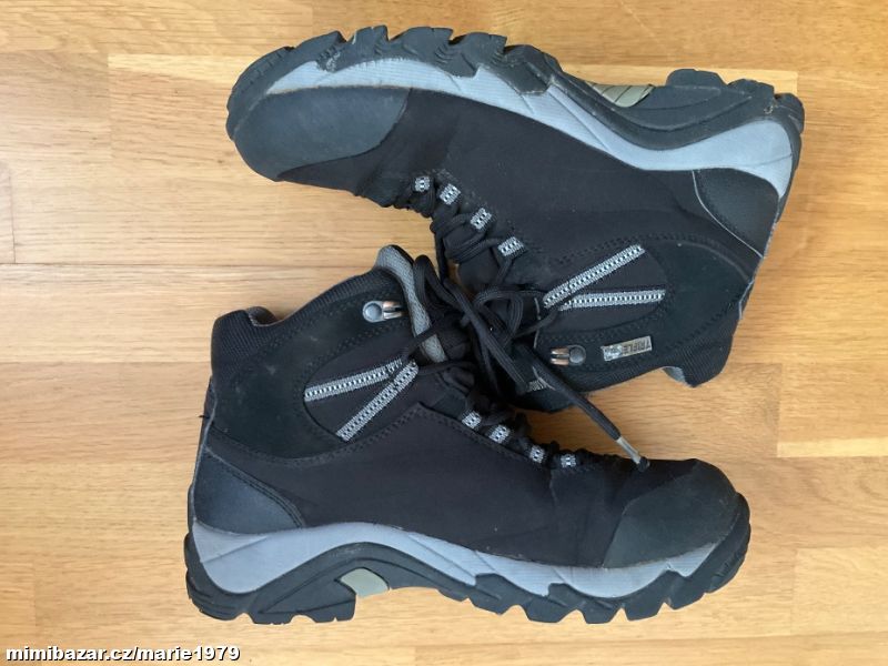 Boty kotníčkové černé