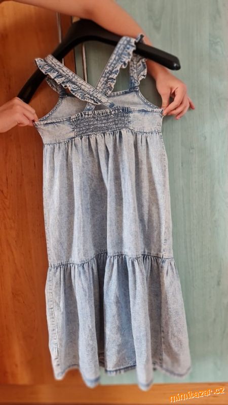 Letní šaty, zn. F&F, vel. 146, 10-11 let, riflové