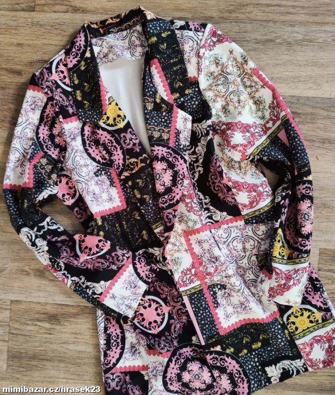 MODNÍ DELŠÍ SÁČKO 44