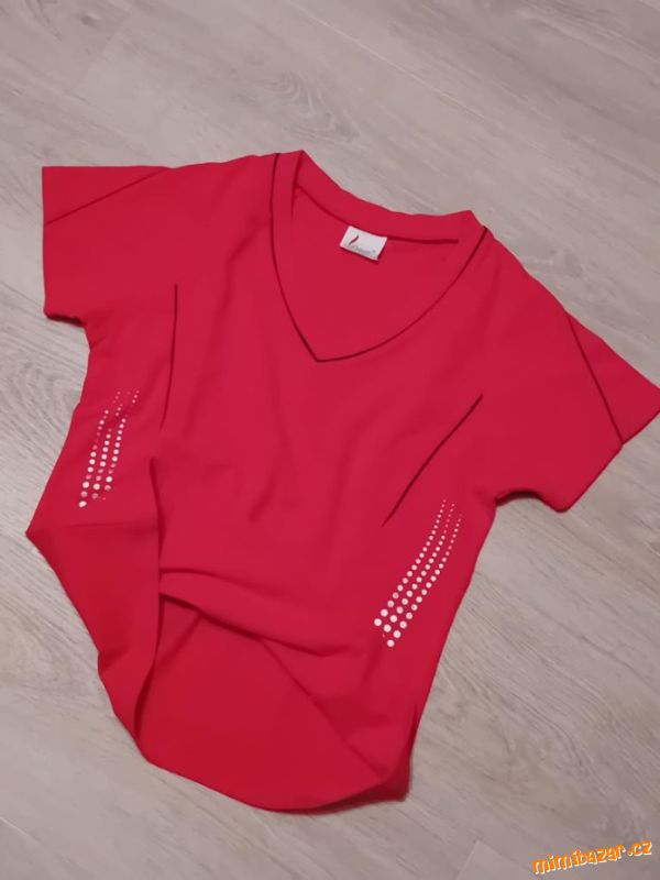DÁMSKÉ LETNÍ TRIČKO - vel.XS/S / zn.Vivian