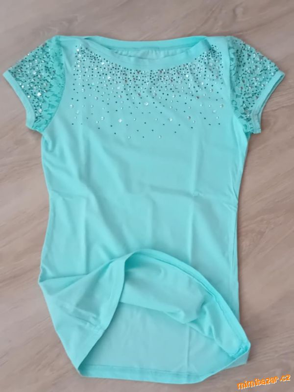 NÁDHERNÉ DÍVČÍ TRIČKO S KAMÍNKY - vel.146/152