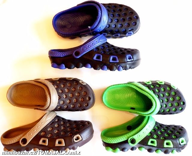 Lehké sandálky, plážovky, nazouváky, pantofle 41-46