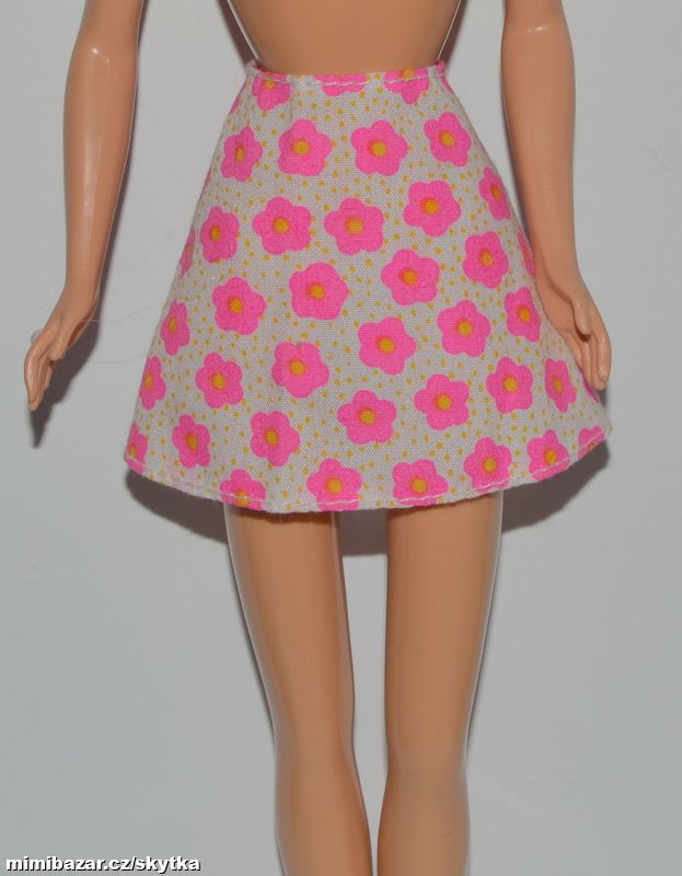  + + + OBLEČENÍ PRO PANENKU BARBIE + + + 