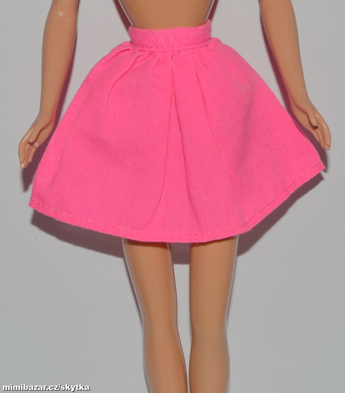  + + + OBLEČENÍ PRO PANENKU BARBIE + + + 