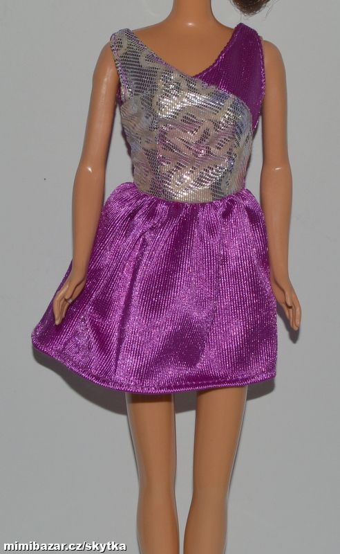  + + + OBLEČENÍ PRO PANENKU BARBIE + + + 