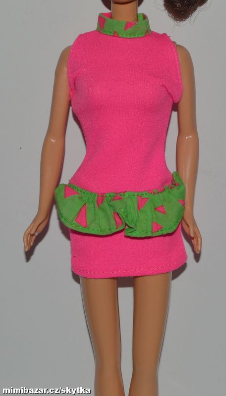  + + + OBLEČENÍ PRO PANENKU BARBIE + + + 