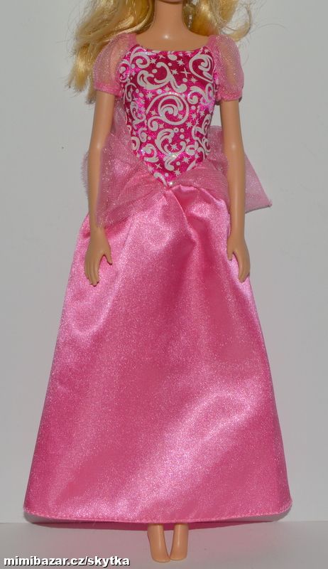  + + + OBLEČENÍ PRO PANENKU BARBIE + + + 