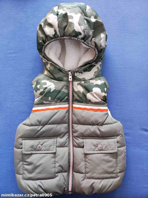 Dětská teplá vesta F&F vel. 86