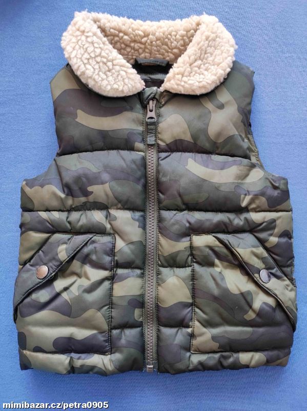 Dětská teplá vesta Next vel. 86