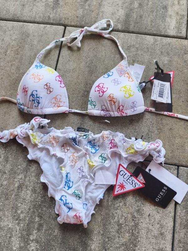 70b + s krasne plavky Guess