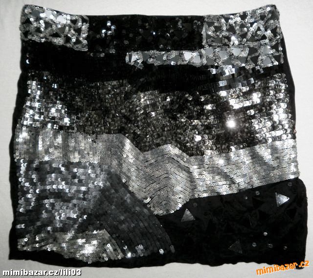 TŘPYTIVÁ SUKNĚ STRADIVARIUS S FLITRY