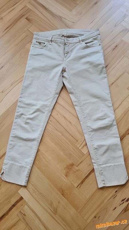Tříčtvrteční kalhoty Zara Women