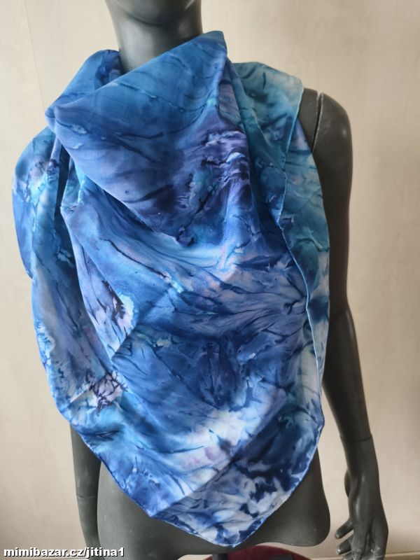 Hedvábný šátek batika
