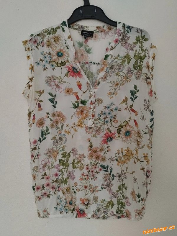 Lehká halenka Reserved