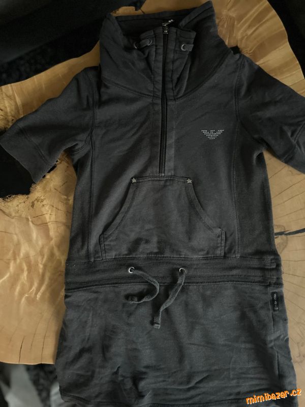 Teplákové šaty Armani