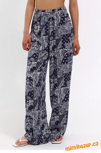 LETNÍ VISKOZOVÉ KALHOTY S MODROBÍLÝM VZOREM