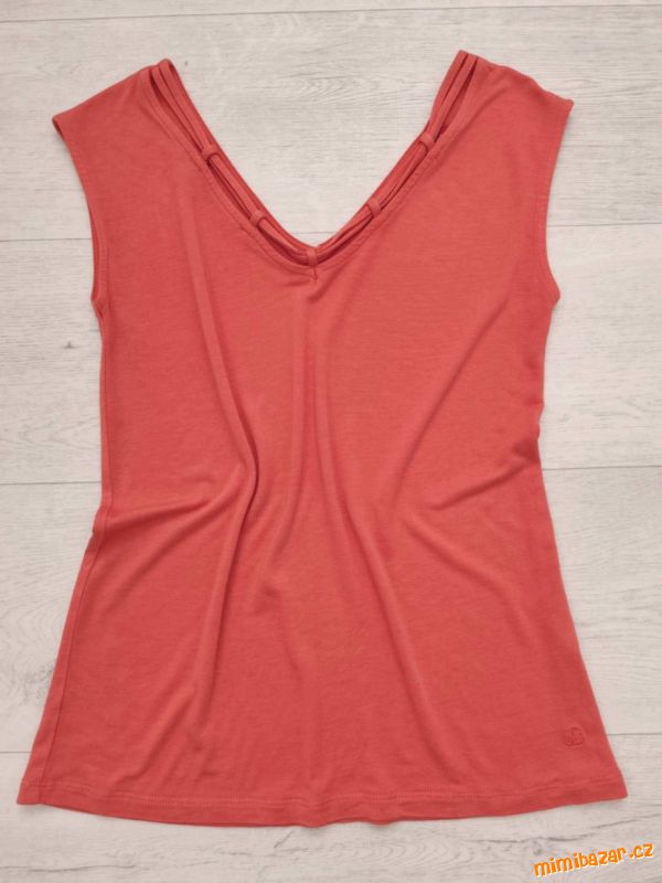 Triko zn. S.Oliver Red Label vel. 32/34