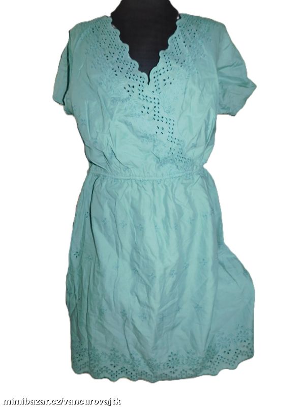 NÁDHERNÉ DÁMSKÉ ŠATY