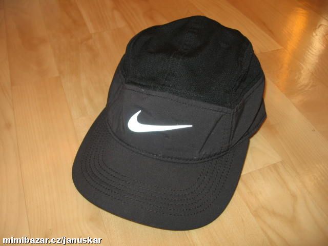 Černá pánská sportovní kšiltovka Nike Dri-Fit
