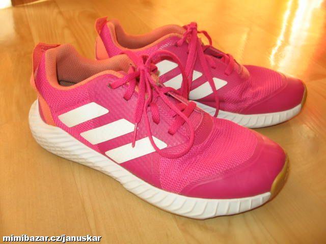 Sportovní dívčí boty / tenisky / sálovky Adidas