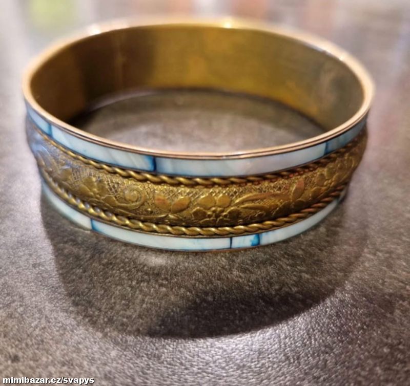 Náramek se smaltem pro hubenou ruku