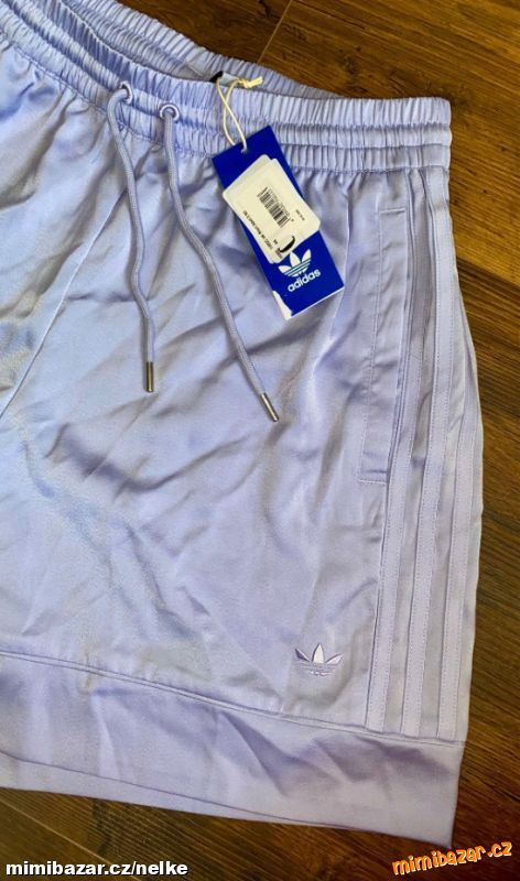KRÁSNÉ DÁMSKÉ KRAŤASY ADIDAS S VYŠŠÍM PASEM